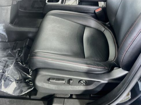 Used 2023 Honda Odyssey Sport image 18