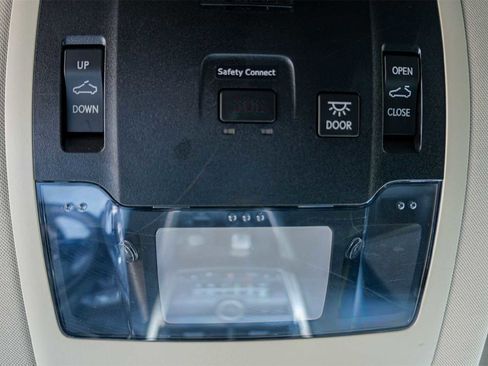 Used 2016 Lexus NX 200t FWD image 27