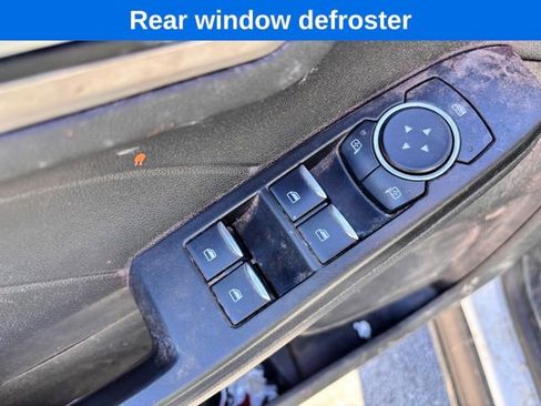 Used 2021 Ford Escape SE image 7