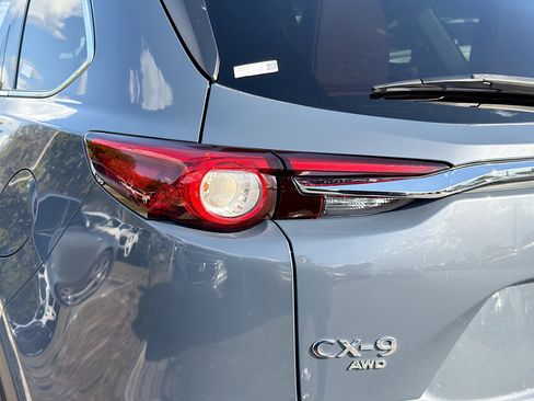 Certified 2022 MAZDA CX-9 Carbon Edition image 10