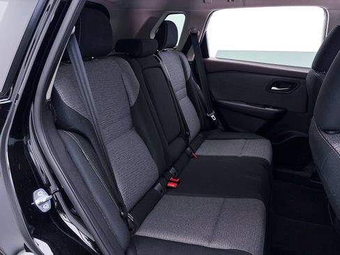 Used 2022 Nissan Rogue SV FWD image 36