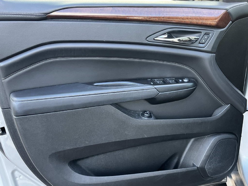 Used 2016 Cadillac SRX Luxury FWD image 29