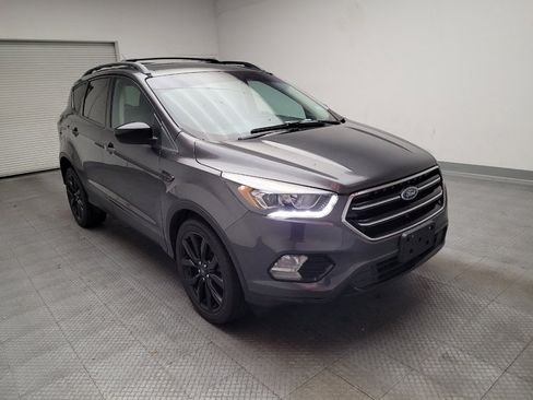 Used 2017 Ford Escape SE w/ Equipment Group 201A FWD image 13