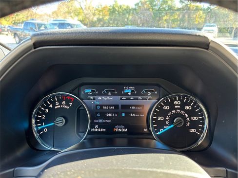 Used 2017 Ford F150 Platinum w/ Equipment Group 701A Luxury image 25