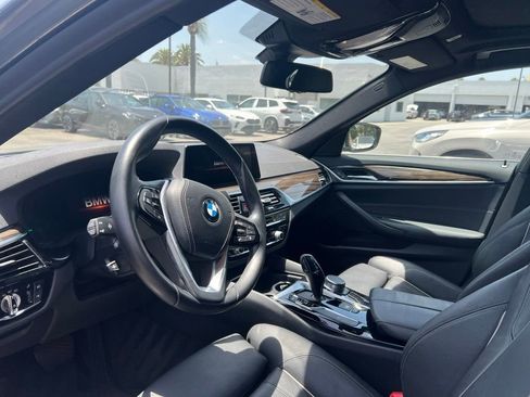 Used 2019 BMW 540i w/ Executive Package RWD image 13