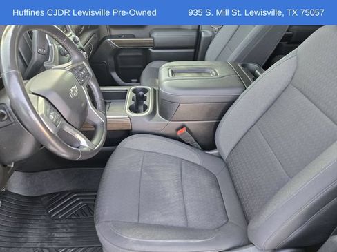 Used 2021 Chevrolet Silverado 1500 LT Trail Boss w/ Bed Protection Package AWD/4WD image 17