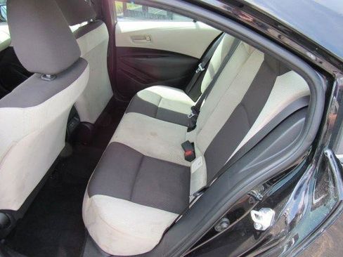 Used 2025 Toyota Corolla LE FWD image 18