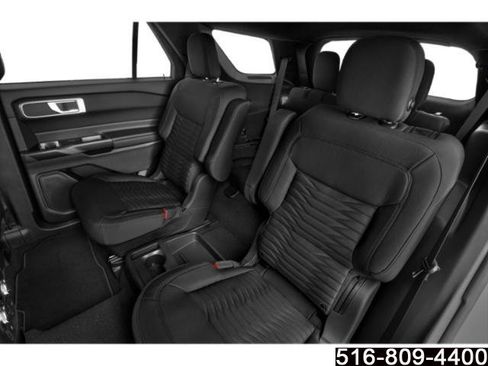 Used 2022 Ford Explorer XLT w/ Equipment Group 202A AWD/4WD image 14