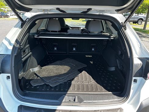 Certified 2025 Subaru Outback Premium AWD/4WD image 12
