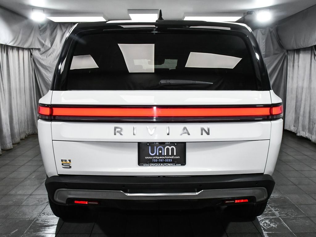 Used 2022 Rivian R1S Launch Edition Quad AWD/4WD image 5