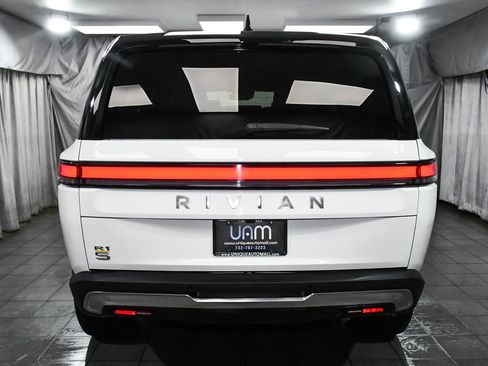 Used 2022 Rivian R1S Launch Edition AWD/4WD image 5