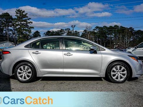Used 2020 Toyota Corolla LE image 17
