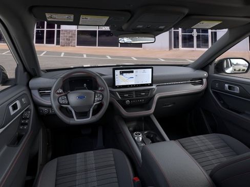 Used 2026 Ford Explorer ST-Line w/ ST-Line Street Pack AWD/4WD image 9