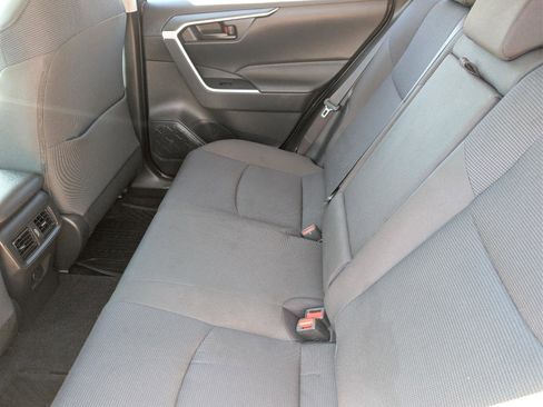 Used 2025 Toyota RAV4 LE AWD/4WD image 15