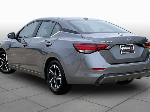 Used 2025 Nissan Sentra SV FWD image 12