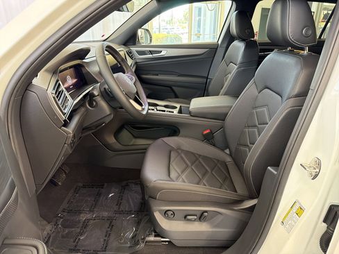 New 2026 Volkswagen Atlas Cross Sport SE AWD/4WD image 5