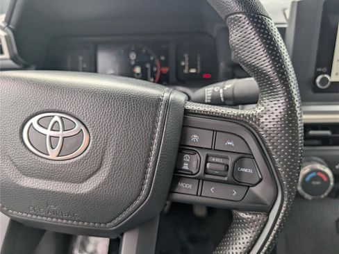 Used 2025 Toyota Tacoma SR5 AWD/4WD image 23