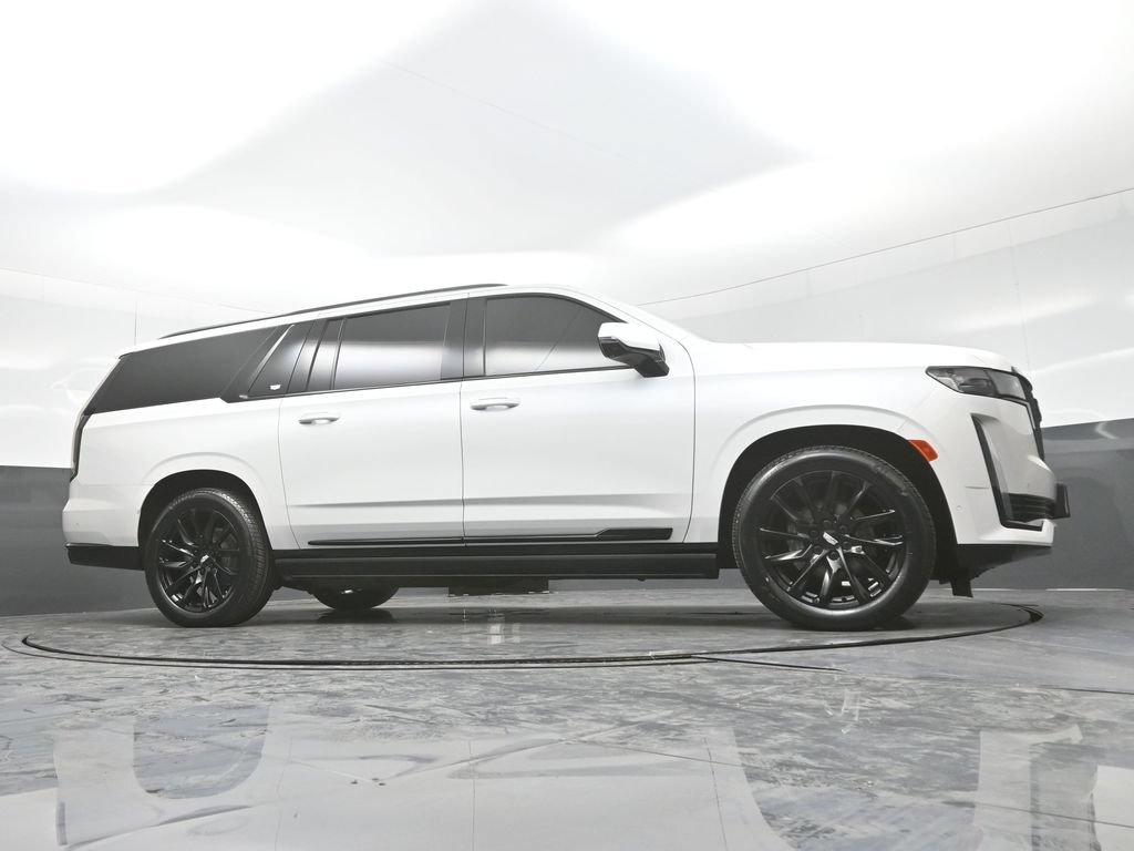 Certified 2024 Cadillac Escalade ESV Sport Platinum w/ LPO, ONYX Package AWD/4WD image 24