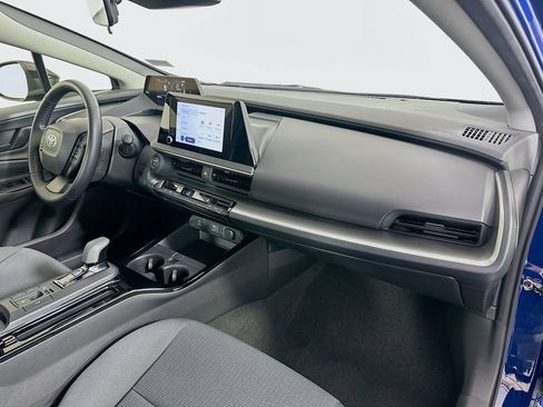 Used 2023 Toyota Prius LE FWD image 27