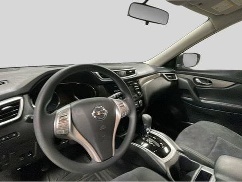 Used 2015 Nissan Rogue AWD image 9