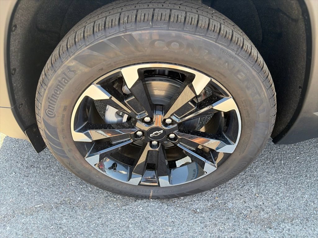 New 2027 Chevrolet Equinox RS w/ Safety and Technology Package AWD/4WD image 10
