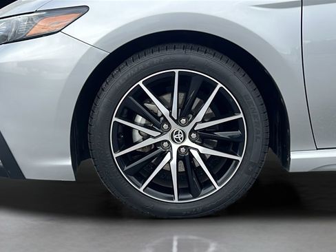 Used 2023 Toyota Camry SE w/ Convenience Package FWD image 23