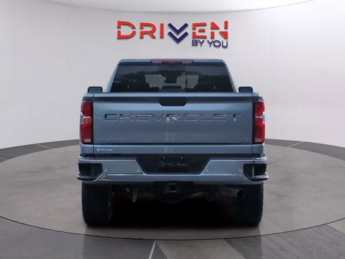 Used 2026 Chevrolet Silverado 2500 LTZ w/ LTZ Convenience Package AWD/4WD image 4