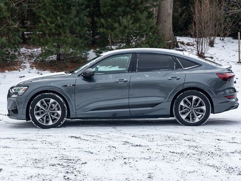 Used 2021 Audi e-tron Premium Plus w/ Premium Plus Package image 4