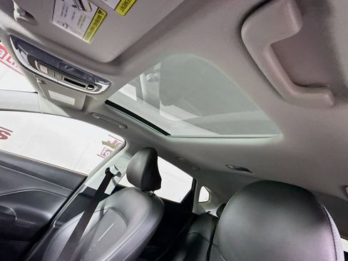 Certified 2025 Hyundai Kona Limited AWD/4WD image 12