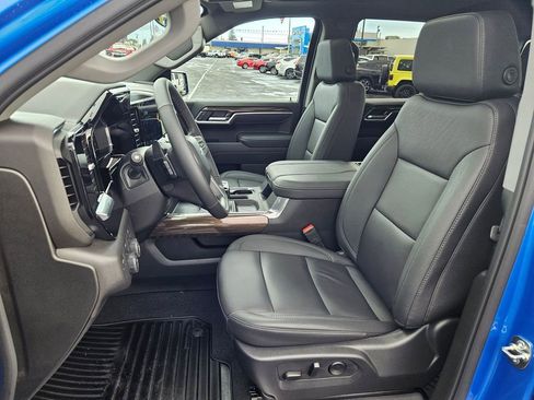 Certified 2025 Chevrolet Silverado 1500 RST w/ Convenience Package II image 14