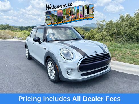 Used 2016 MINI Cooper 4-Door Hardtop FWD image 1