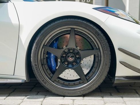 Used 2026 Chevrolet Corvette ZR1 w/ ZR1 Carbon Fiber Aero Package RWD image 33