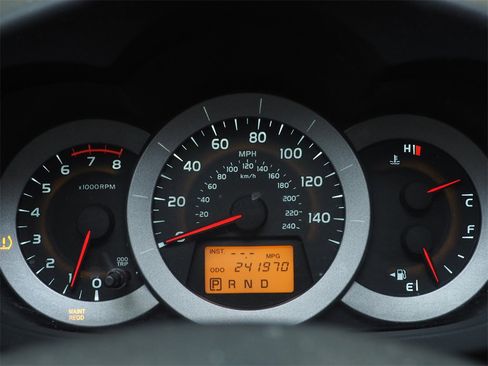 Used 2011 Toyota RAV4 Limited image 18