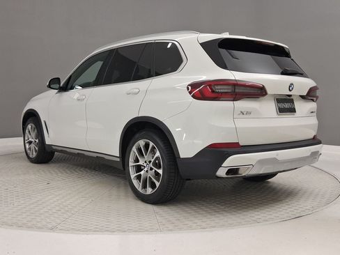 Used 2023 BMW X5 xDrive40i AWD/4WD image 3