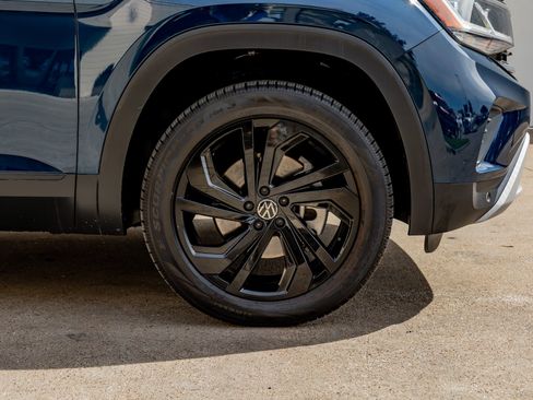 Used 2022 Volkswagen Atlas SE image 11