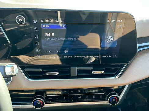 Used 2026 Chevrolet Equinox ACTIV image 16