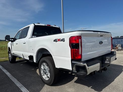 New 2026 Ford F250 XLT w/ XLT Premium Package AWD/4WD image 8