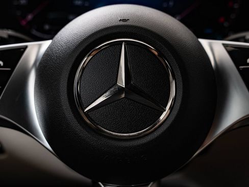 Certified 2026 Mercedes-Benz GLC 300 4MATIC image 29