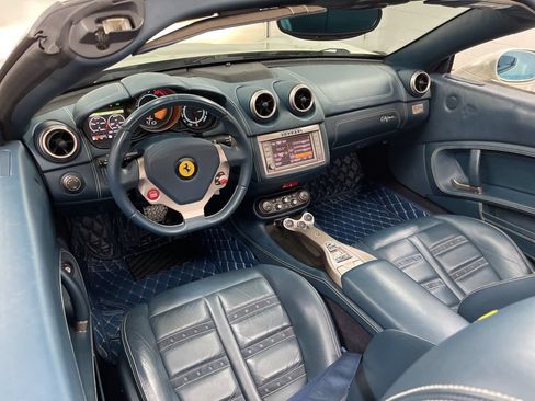 Used 2012 Ferrari California RWD image 16