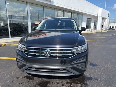 Used 2024 Volkswagen Tiguan SE