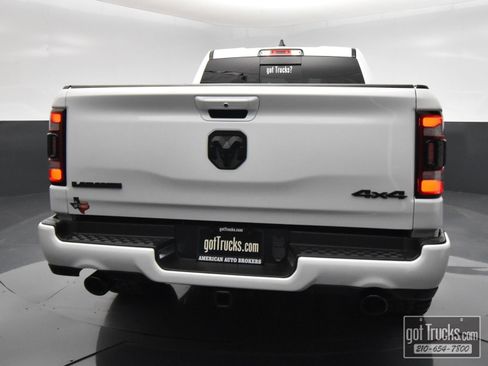 Used 2021 RAM 1500 Laramie AWD/4WD image 6