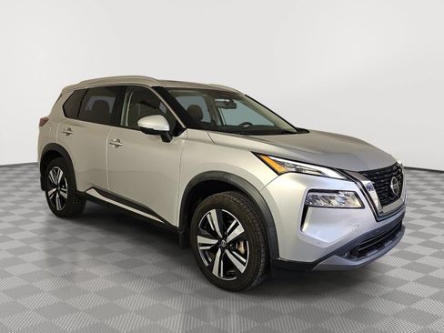 Used 2021 Nissan Rogue SL w/ Premium Package FWD image 2