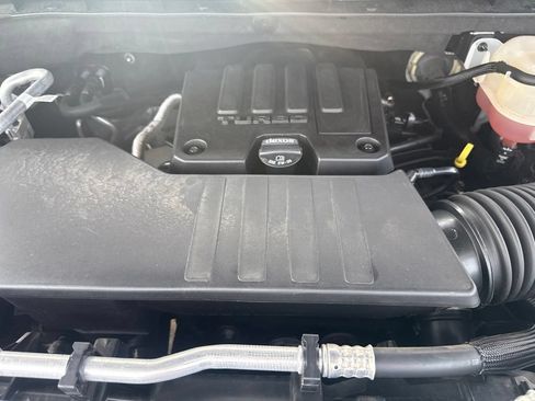 Used 2023 Chevrolet Silverado 1500 Custom RWD image 32