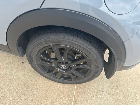 Used 2024 Nissan Kicks SR w/ SR Premium Package FWD image 13