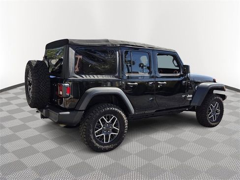 Used 2018 Jeep Wrangler Unlimited Sport S image 6