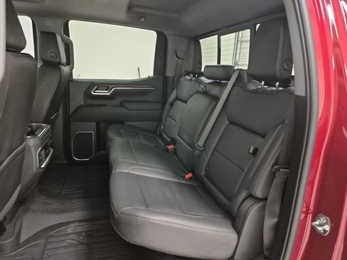 New 2026 GMC Sierra 1500 SLT image 26