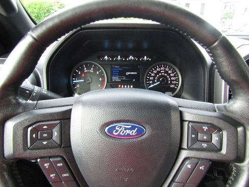Used 2020 Ford F150 XLT w/ Equipment Group 302A Luxury AWD/4WD image 11
