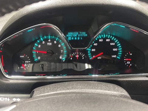 Used 2016 Chevrolet Traverse LT FWD image 5