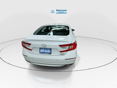 Used 2021 Honda Accord Touring image 9