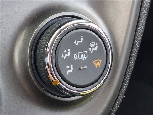 Used 2020 Chevrolet Spark LS FWD image 13